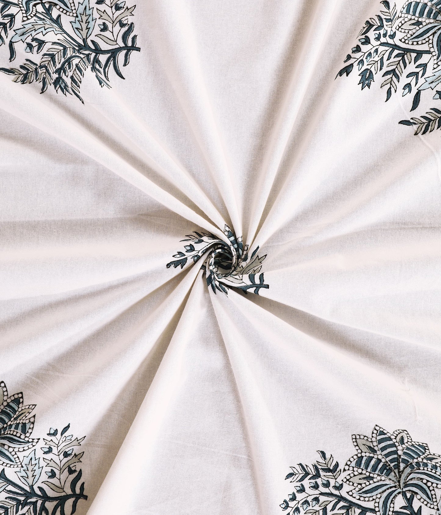 Neel Bagh / Aqua Grove Bedsheet