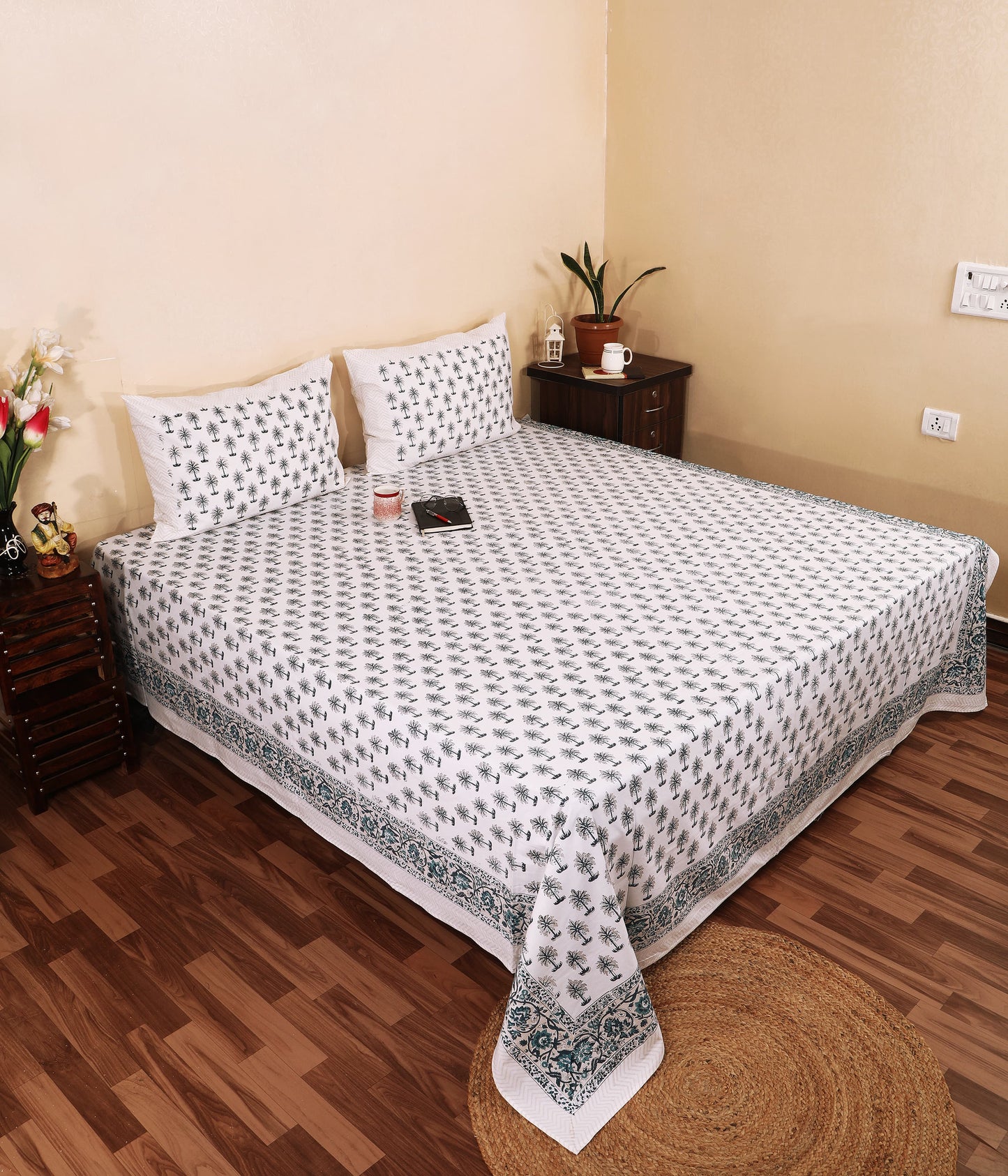 Highmour bedsheet featuring a palm tree print fabric design for a tropical-themed bedroom