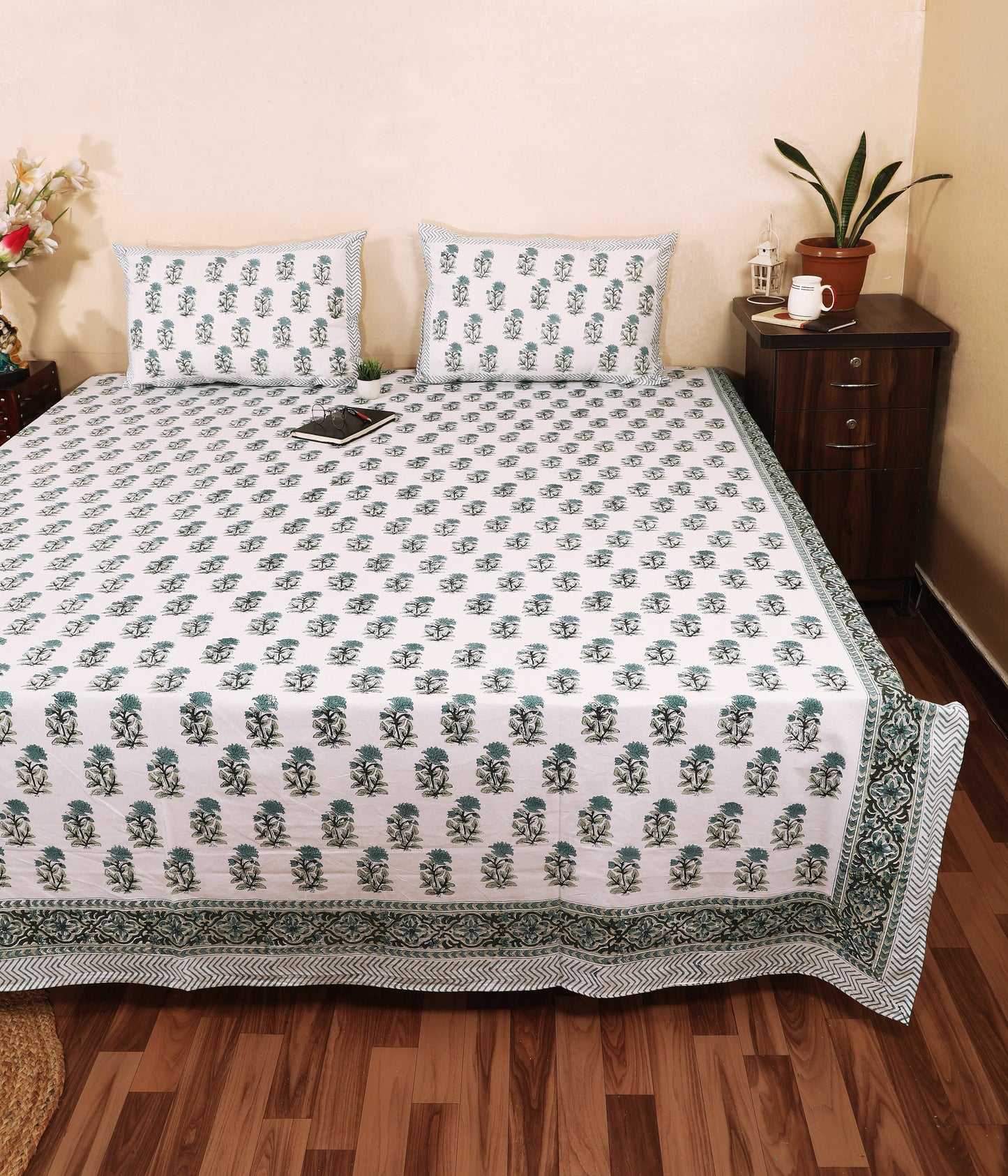 THE HIGHMOUR BLOOMLINE collection bedsheet featuring a block print design from Jaipur in pure cotton