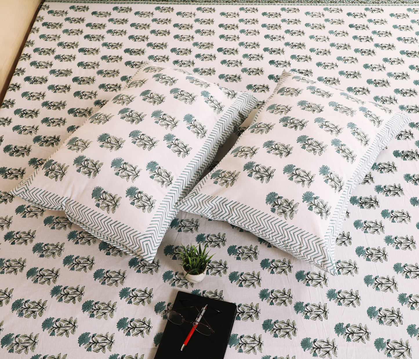 THE HIGHMOUR BLOOMLINE collection bedsheet in block print design from Jaipur, made of pure cotton