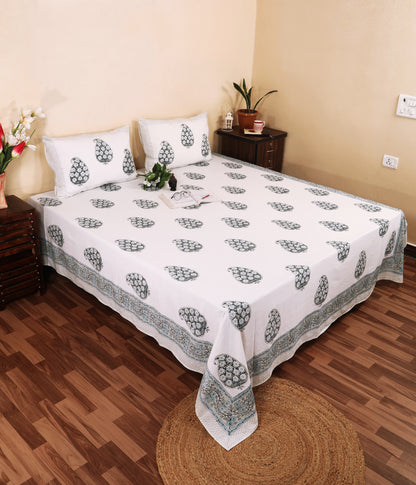 Indigo Bagh / Azure Paisley Bedsheet