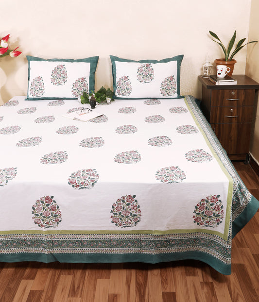 Bagh-e-Saaz / Verdant Bloom Bedsheet