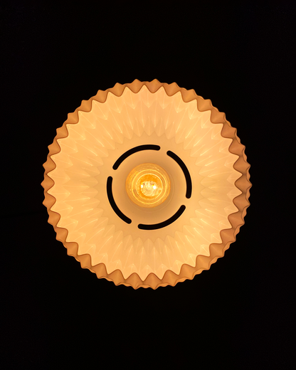 Wavy Lamp – Sculptural 3D-Printed Ceiling Light